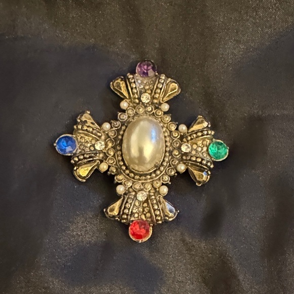 Jewelry - Pearl Cross Brooch with Multicolor Rhinestones, Baroque Statement Pin